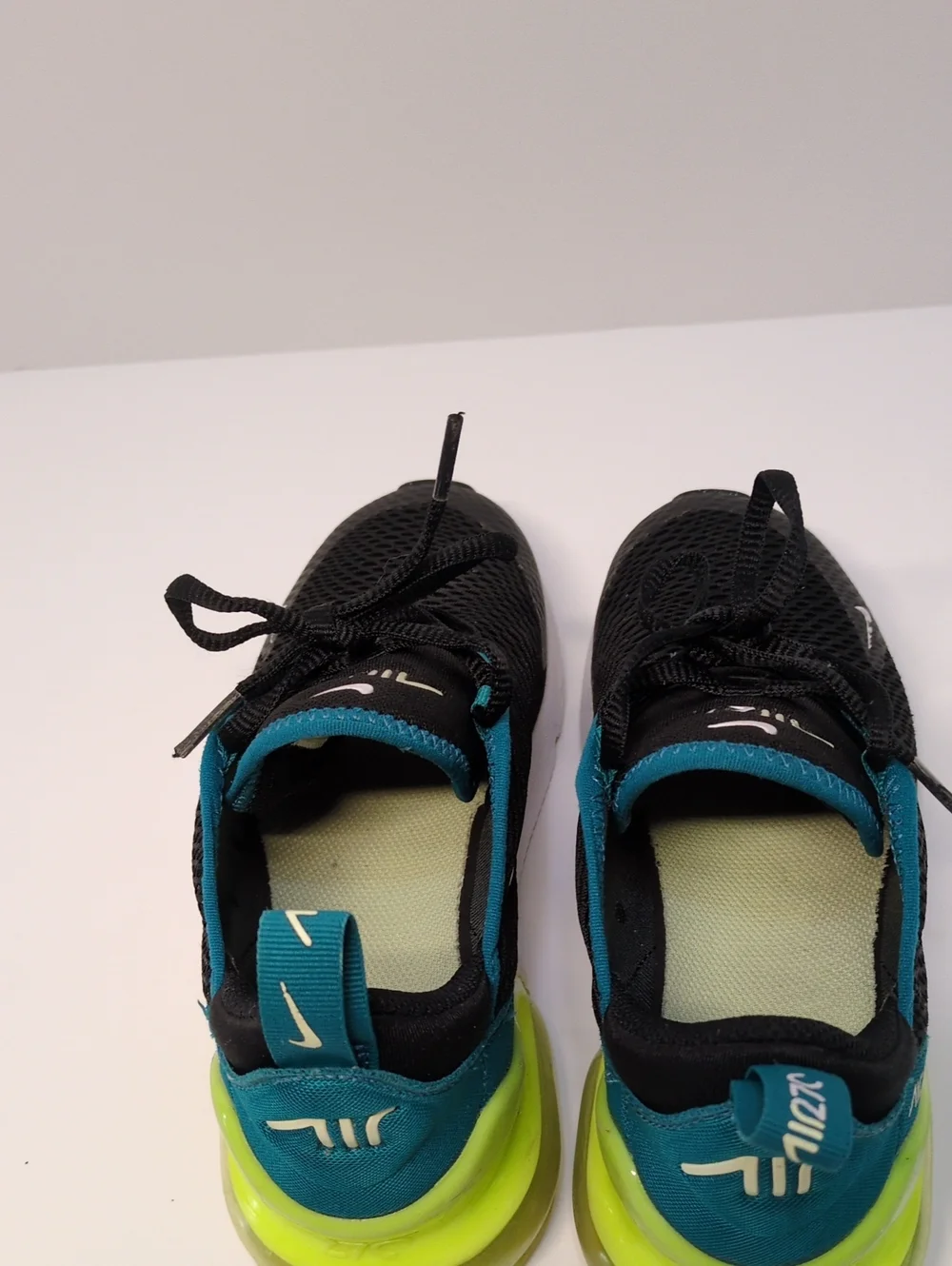 ​Nike Air Max 270 Black Teal Volt Green Kids Youth Sneakers Size 3Y AO2372-026
